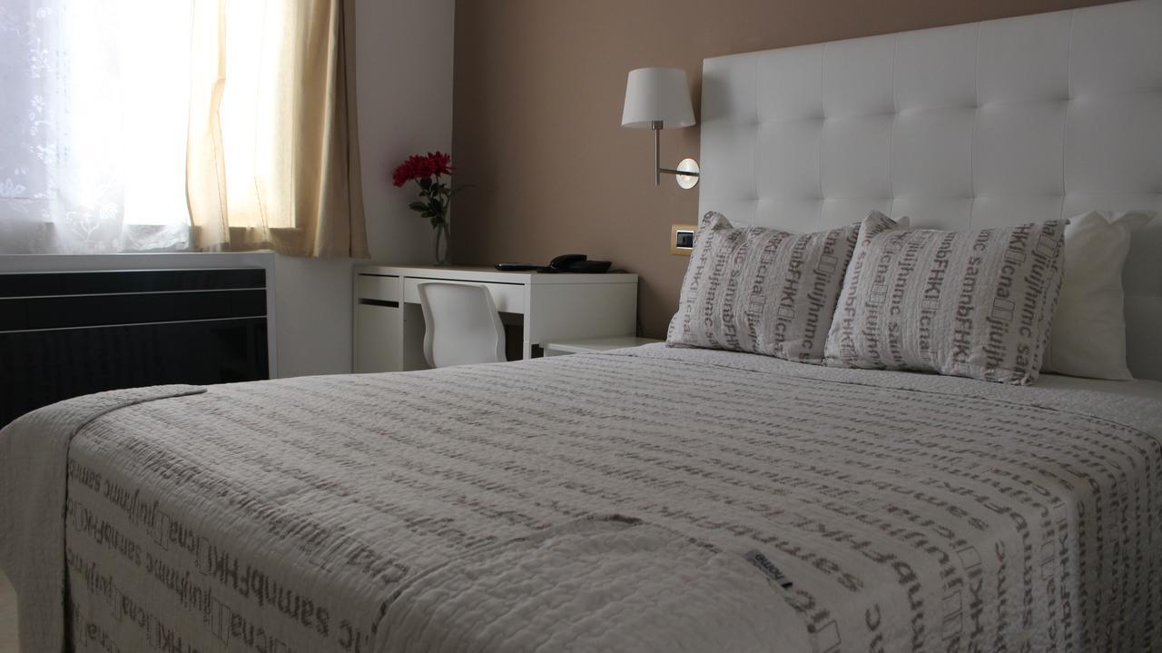 Morenos Boutique Hotel Mindelo Extérieur photo